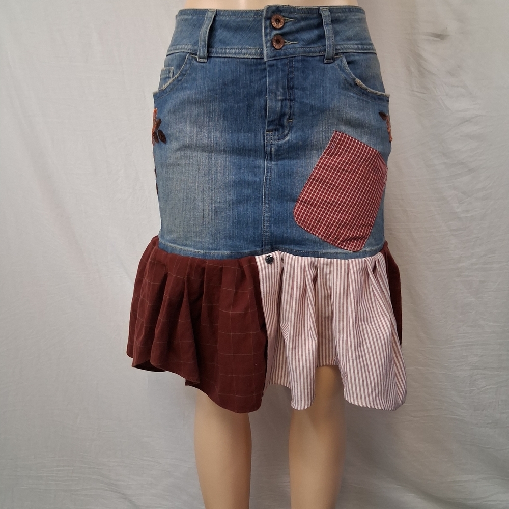 Clash Jeans Ash Patchwork Denim Mini Skirt in Blue, Brown and Cream Size L
